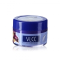 VLCC Natural Lip Shield SPF 10 Passion Fruit